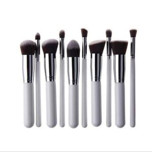 NEW 10 PIECE MAKEUP BRUSH SET